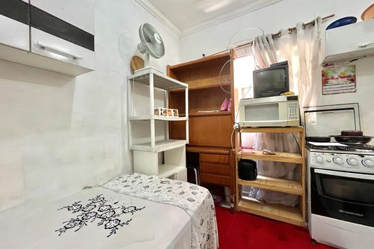 Quarto/Sala de kitnet/studio à venda com 1 quarto, 18m² em Cidade Vargas, São Paulo