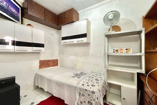 Quarto/Sala de kitnet/studio à venda com 1 quarto, 18m² em Cidade Vargas, São Paulo