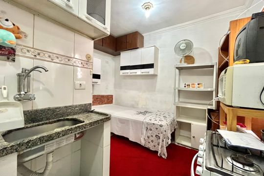 Cozinha de kitnet/studio à venda com 1 quarto, 18m² em Cidade Vargas, São Paulo