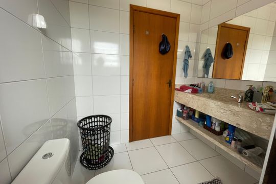 Casa para alugar com 3 quartos, 209m² em Vila Santa Maria, São Paulo
