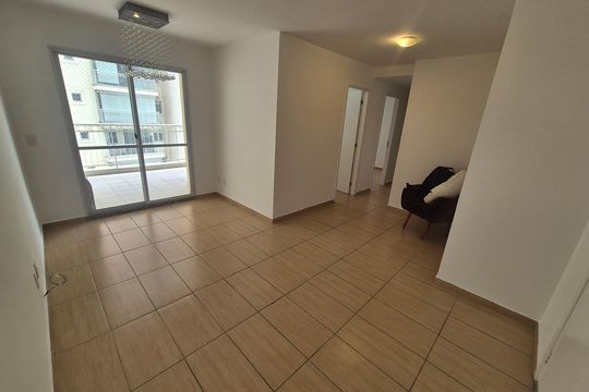 Apartamento à venda com 3 quartos, 77m² em Jardim Cláudia, São Paulo