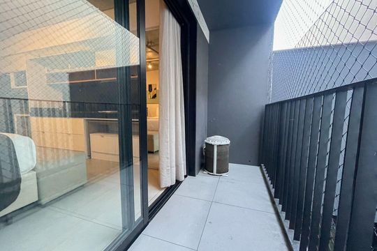 Varanda de kitnet/studio para alugar com 1 quarto, 32m² em Menino Deus, Porto Alegre