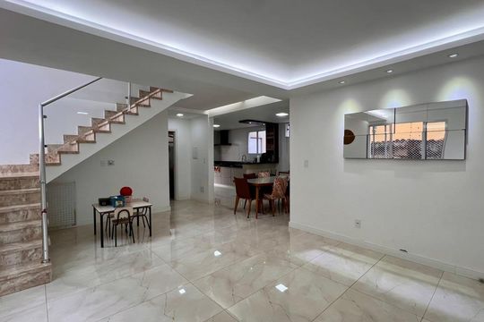Casa à venda com 4 quartos, 220m² em Santa Ines, Belo Horizonte