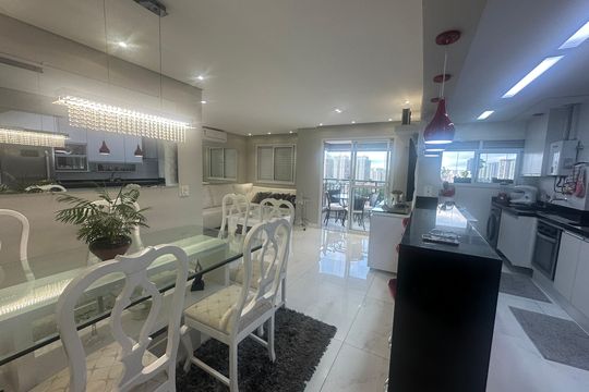Apartamento à venda com 1 quarto, 76m² em Jardim Tupanci, Barueri