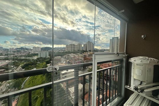 Varanda de apartamento à venda com 1 quarto, 76m² em Jardim Tupanci, Barueri