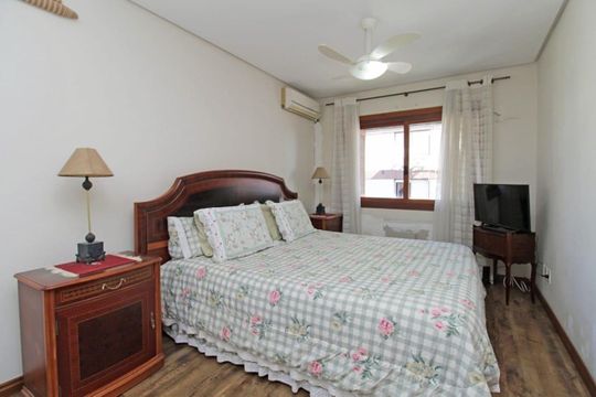 Apartamento para alugar com 3 quartos, 265m² em São João, Porto Alegre