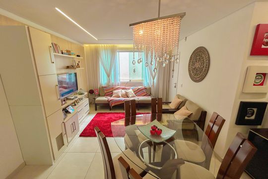 Apartamento à venda com 3 quartos, 178m² em Heliópolis, Belo Horizonte