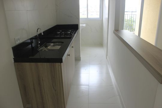 Cozinha de apartamento à venda com 2 quartos, 52m² em Parque Jurema, Guarulhos