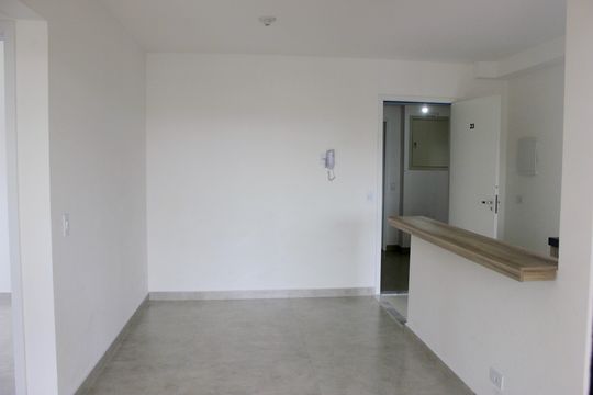 Sala  de apartamento à venda com 2 quartos, 52m² em Parque Jurema, Guarulhos