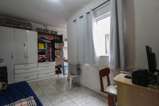 Casa para alugar com 2 quartos, 110m² em Vila Bancaria, São Paulo