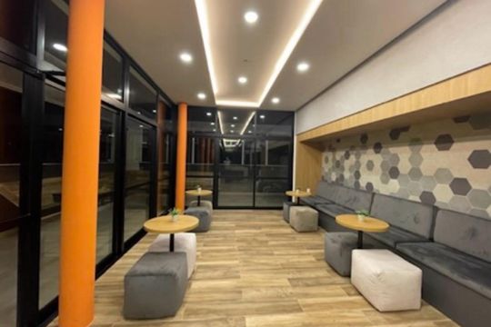 Área comum de apartamento à venda com 1 quarto, 47m² em Azenha, Porto Alegre