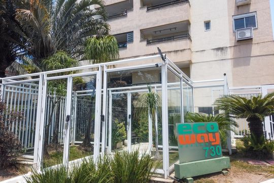 Fachada de apartamento à venda com 2 quartos, 55m² em Taquara, Rio de Janeiro