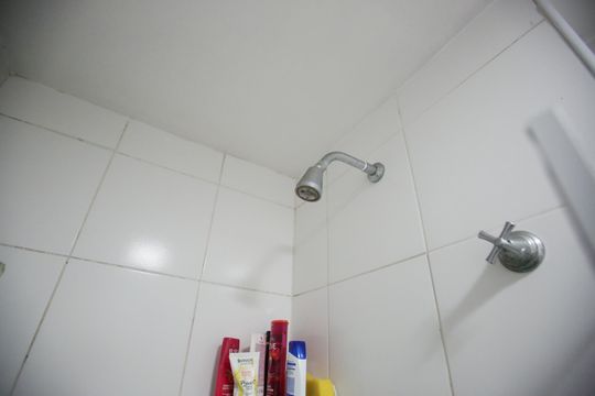 Banheiro do Quarto Suíte de apartamento à venda com 2 quartos, 55m² em Taquara, Rio de Janeiro