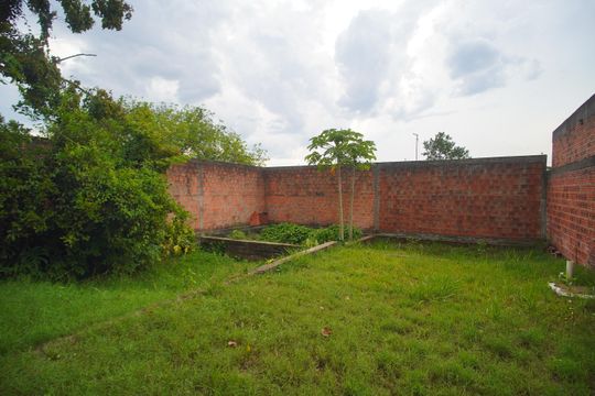 Quintal de casa à venda com 2 quartos, 80m² em Feitoria Seller, São Leopoldo