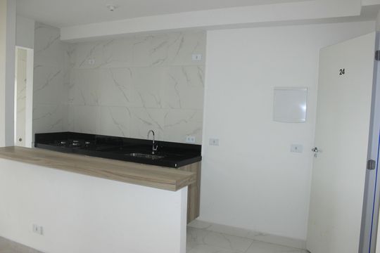 Cozinha de apartamento à venda com 2 quartos, 52m² em Parque Jurema, Guarulhos