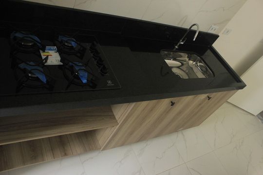 Cozinha de apartamento à venda com 2 quartos, 52m² em Parque Jurema, Guarulhos