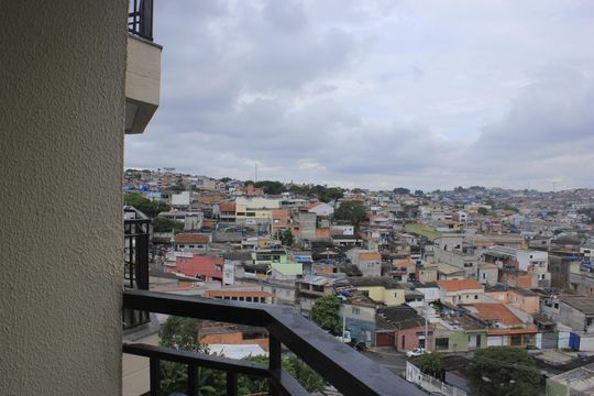 Varanda  de apartamento à venda com 2 quartos, 52m² em Parque Jurema, Guarulhos