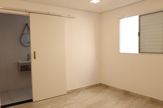 Quarto de casa para alugar com 1 quarto, 33m² em Vila Celeste, São Paulo
