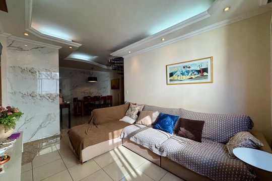 Apartamento à venda com 4 quartos, 195m² em Castelo, Belo Horizonte