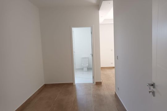 Casa de Condomínio para alugar com 3 quartos, 200m² em Parque Mirante da Mata, Cotia