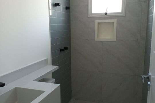 Casa de Condomínio para alugar com 3 quartos, 200m² em Parque Mirante da Mata, Cotia