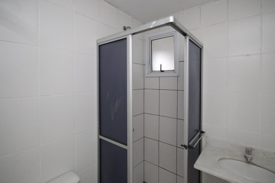 Banheiro 1 de apartamento à venda com 3 quartos, 65m² em Carandiru, São Paulo