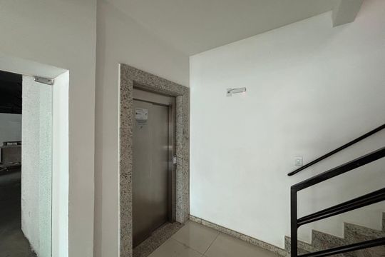 Elevador de apartamento à venda com 3 quartos, 160m² em Itapoã, Belo Horizonte