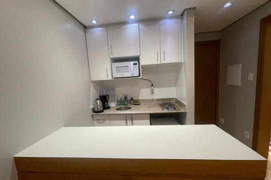 Cozinha de apartamento para alugar com 1 quarto, 35m² em Alphaville Industrial, Barueri