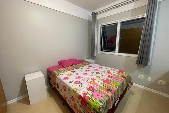 Sala/Quarto de apartamento para alugar com 1 quarto, 35m² em Alphaville Industrial, Barueri