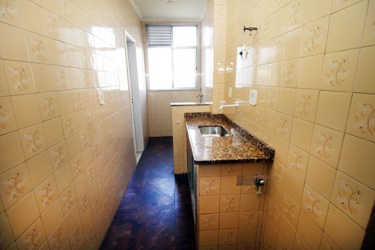 Cozinha de apartamento à venda com 2 quartos, 69m² em Irajá, Rio de Janeiro