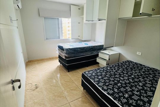 Quarto de apartamento para alugar com 2 quartos, 115m² em Aviação, Praia Grande