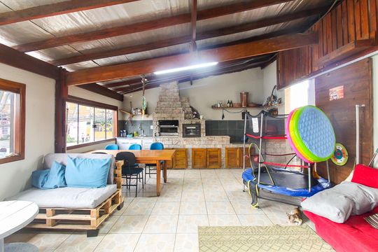 Varanda da Suíte 3 de casa para alugar com 4 quartos, 362m² em Itaquera, São Paulo