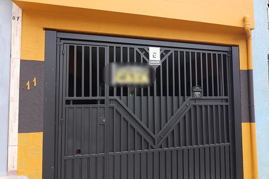 Fachada de casa à venda com 3 quartos, 147m² em Montanhão, São Bernardo do Campo