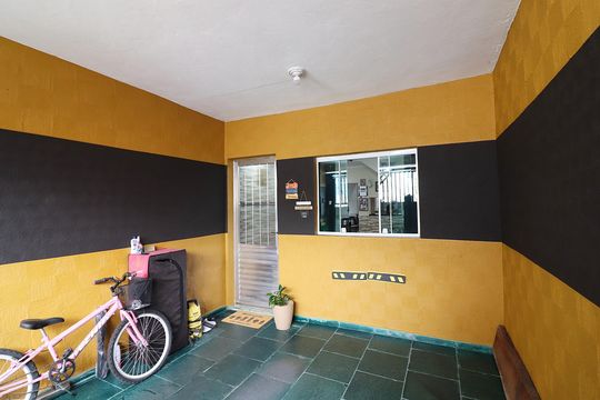 Garagem de casa à venda com 3 quartos, 147m² em Montanhão, São Bernardo do Campo