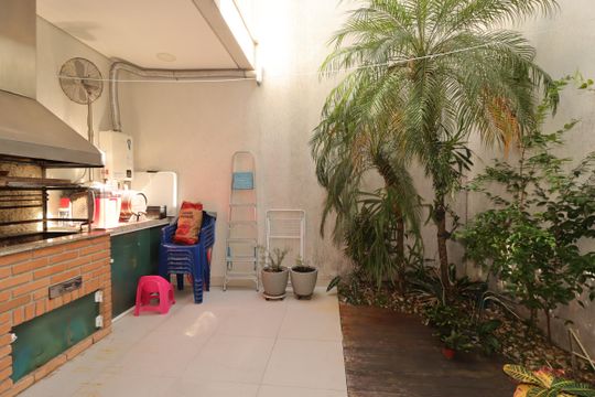 Área Gourmet de casa à venda com 3 quartos, 184m² em Pinheirinho, Santo André