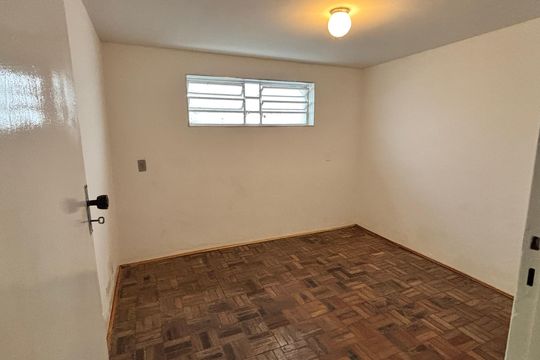 Quarto 1 de casa para alugar com 2 quartos, 50m² em Vila da Saúde, São Paulo