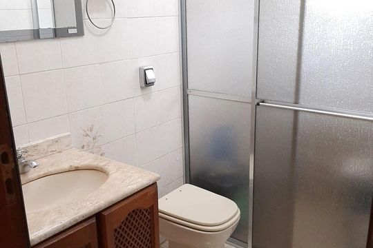 Banheiro de casa à venda com 3 quartos, 170m² em Vila Alpina, São Paulo