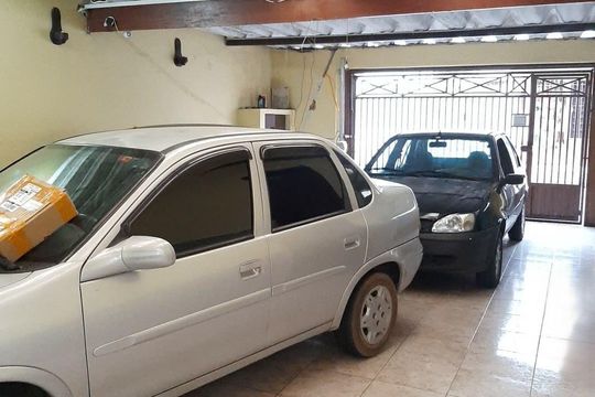 Área externa de casa à venda com 3 quartos, 170m² em Vila Alpina, São Paulo