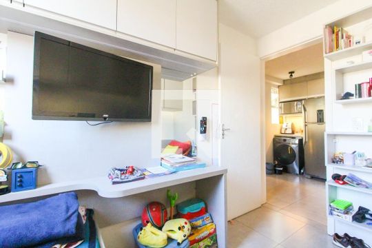 Quarto de apartamento à venda com 2 quartos, 48m² em Mato Grande, Canoas
