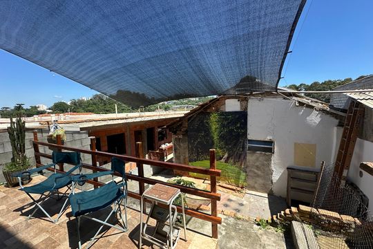 Quintal de casa à venda com 5 quartos, 300m² em Vila Pouso Alegre, Barueri