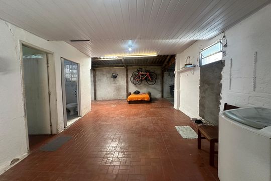 Área de Serviço de casa à venda com 5 quartos, 300m² em Vila Pouso Alegre, Barueri