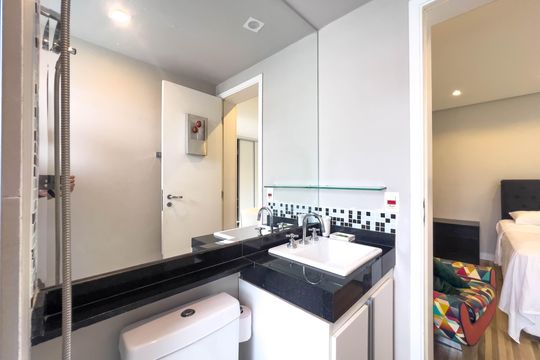 Banheiro de kitnet/studio para alugar com 1 quarto, 30m² em Vila Mariana, São Paulo