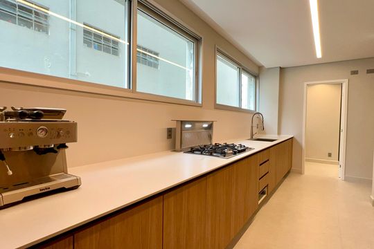 Cozinha de apartamento para alugar com 3 quartos, 156m² em Jardim Paulista, São Paulo