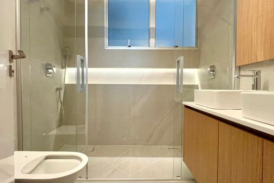 Banheiro da Suíte 3 de apartamento para alugar com 3 quartos, 156m² em Jardim Paulista, São Paulo