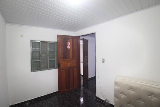 Quarto 2 de casa para alugar com 2 quartos, 90m² em Jardim Guarani, São Paulo