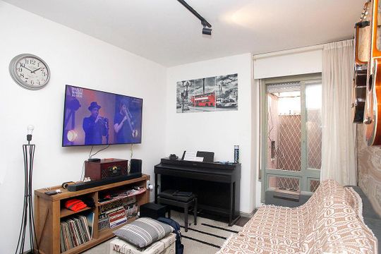 Sala de apartamento à venda com 1 quarto, 49m² em São João, Porto Alegre