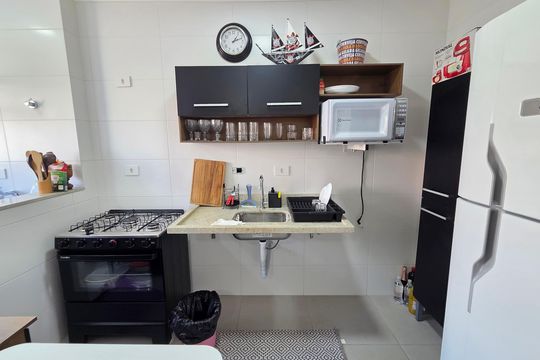 Cozinha de apartamento para alugar com 1 quarto, 56m² em Aviação, Praia Grande