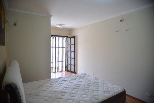 Suíte 3 de casa à venda com 3 quartos, 225m² em Vila Scarpelli, Santo André