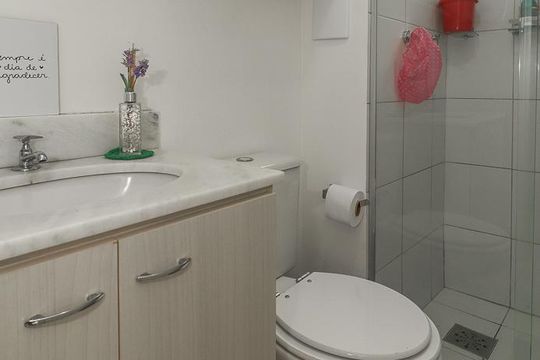 Banheiro Social de apartamento à venda com 3 quartos, 67m² em Morro Santana, Porto Alegre