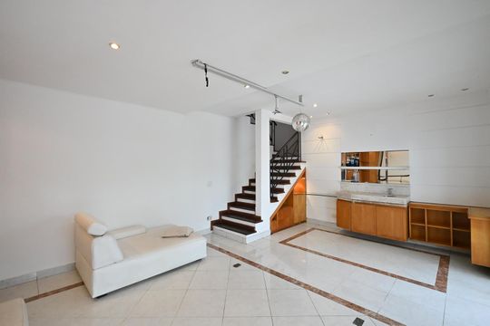 Salão  de casa de condomínio para alugar com 3 quartos, 550m² em Jardim Morumbi, São Paulo